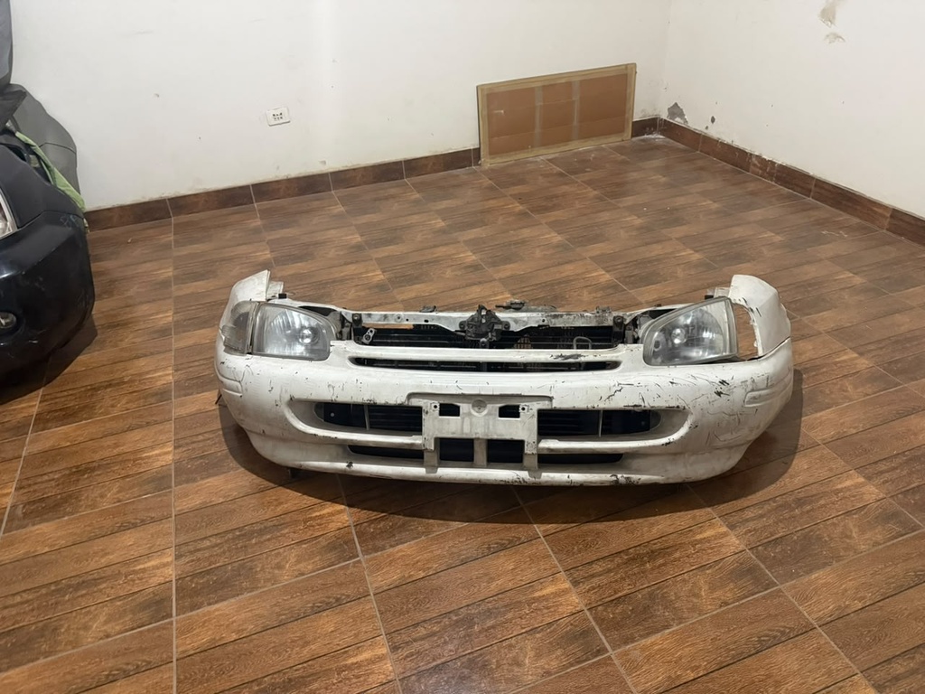 [DEPOSITO 2] Trompa Toyota Vitz